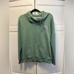 Puma Refresh Sweatshirt With Hoodie Size Women’s Medium Color Green